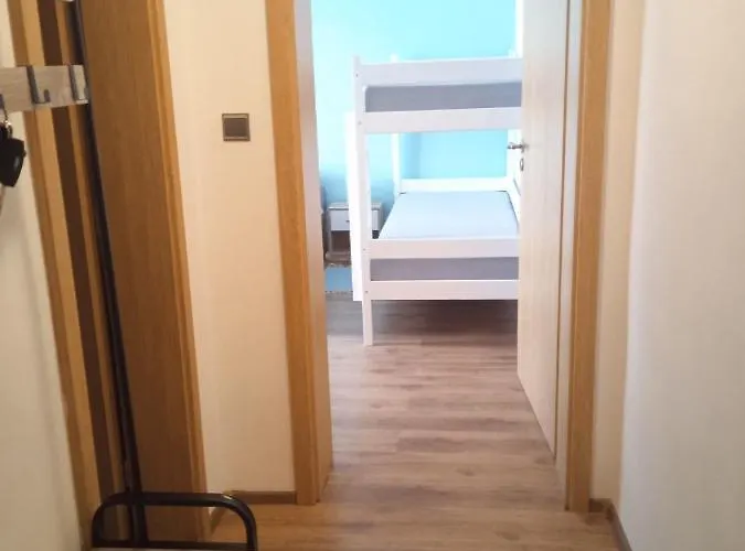 Apartmanove Laumar 아파트 브제네츠